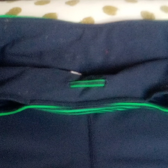 Medium Yoga Pants - Picture 6 of 6